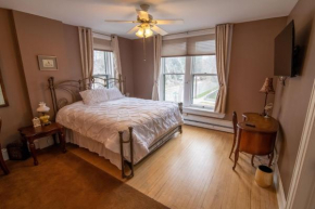 Pope House - Hist. Mansion - The Gold Rush Suite